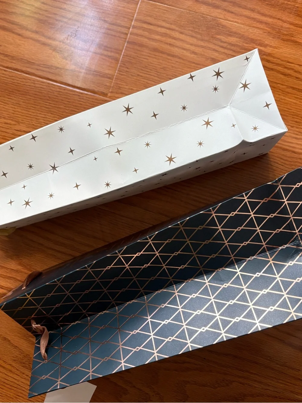 Set of 2 Cakewalk Decorative Wine Gift Bags - Stars, Cheers Designs